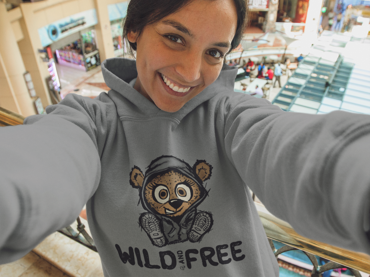 Wild & Free  - Unisex organic Hoodie, in mehreren Farben